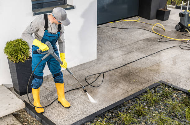 Why Choose Our Certified Pressure Washing Experts for Your Project Needs in Delhi, CA?